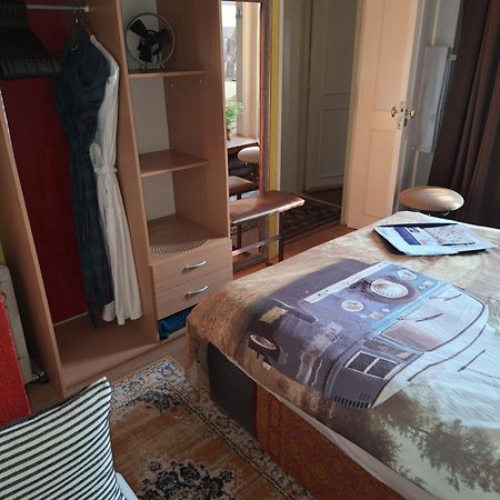 Homey Budget Bedroom Amsterdam Extérieur photo