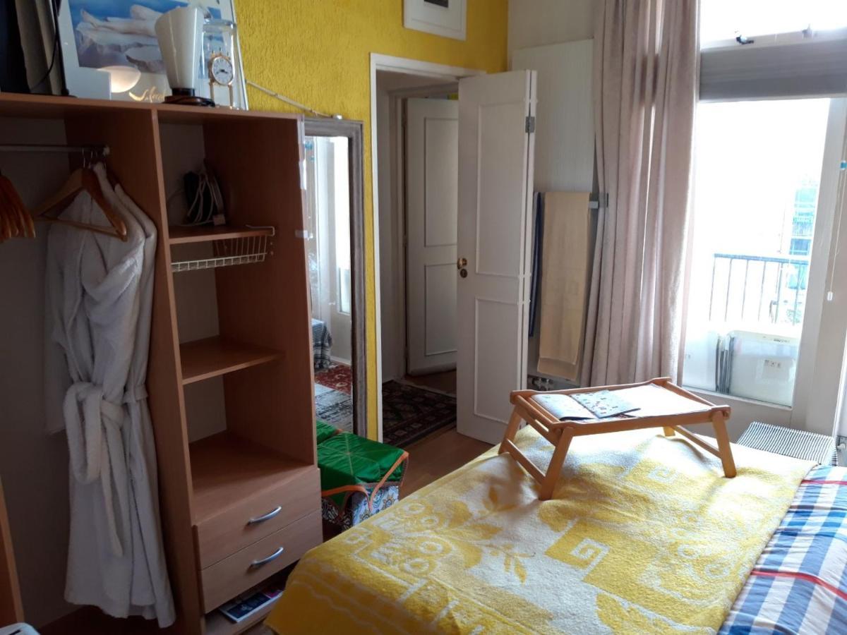 Homey Budget Bedroom Amsterdam Extérieur photo