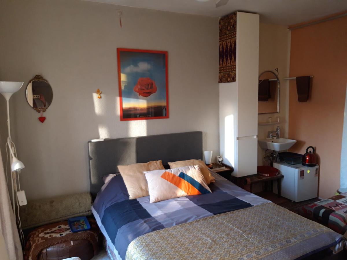 Homey Budget Bedroom Amsterdam Extérieur photo