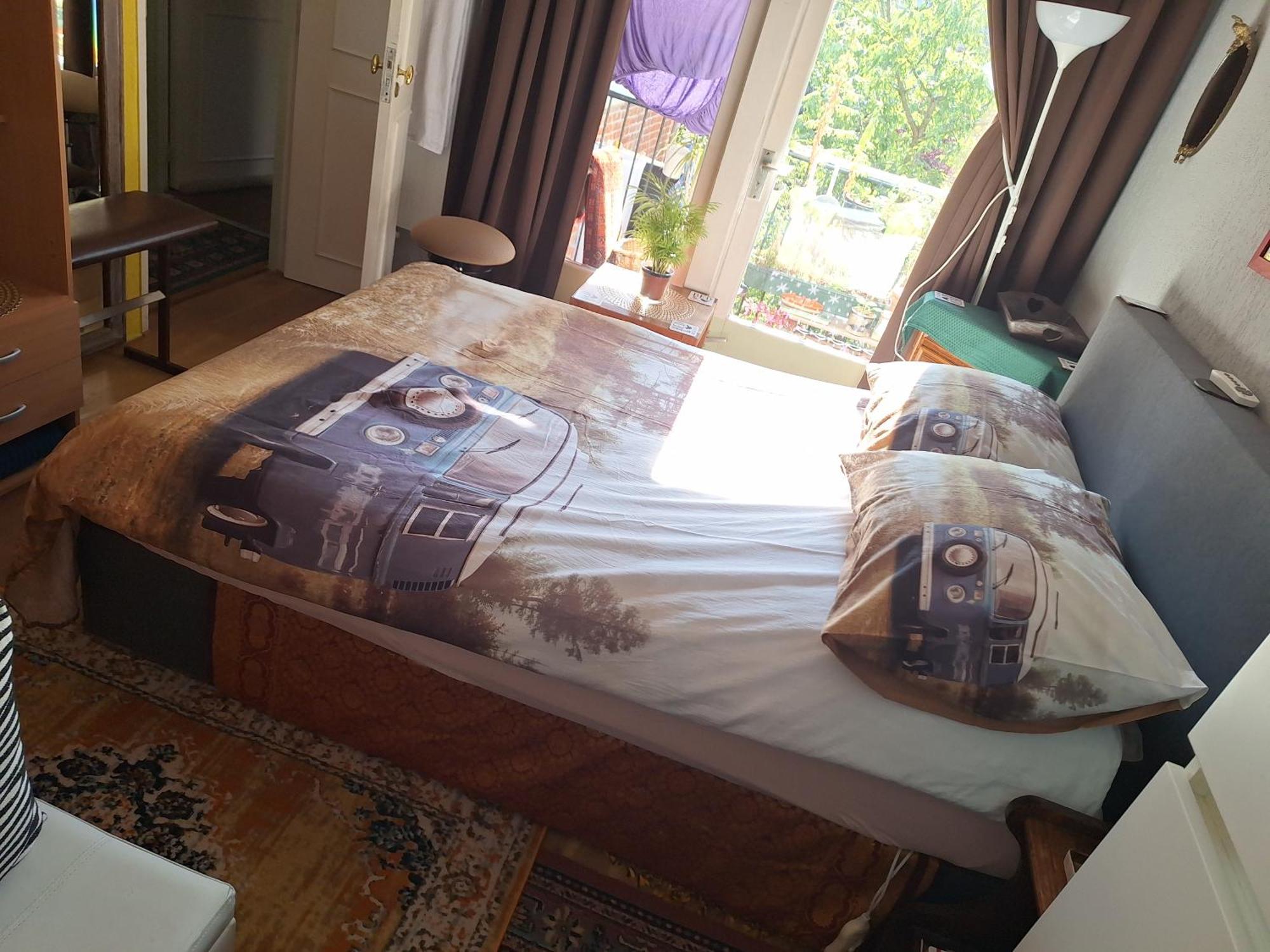 Homey Budget Bedroom Amsterdam Extérieur photo